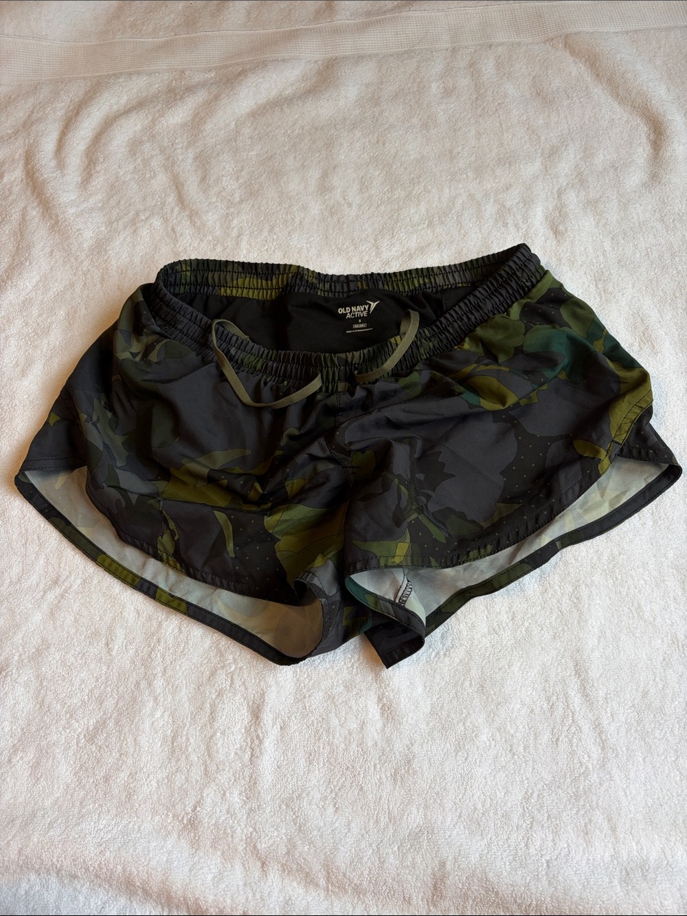 Old Navy Women's Athletic Camo Shorts - Olive Green & Black